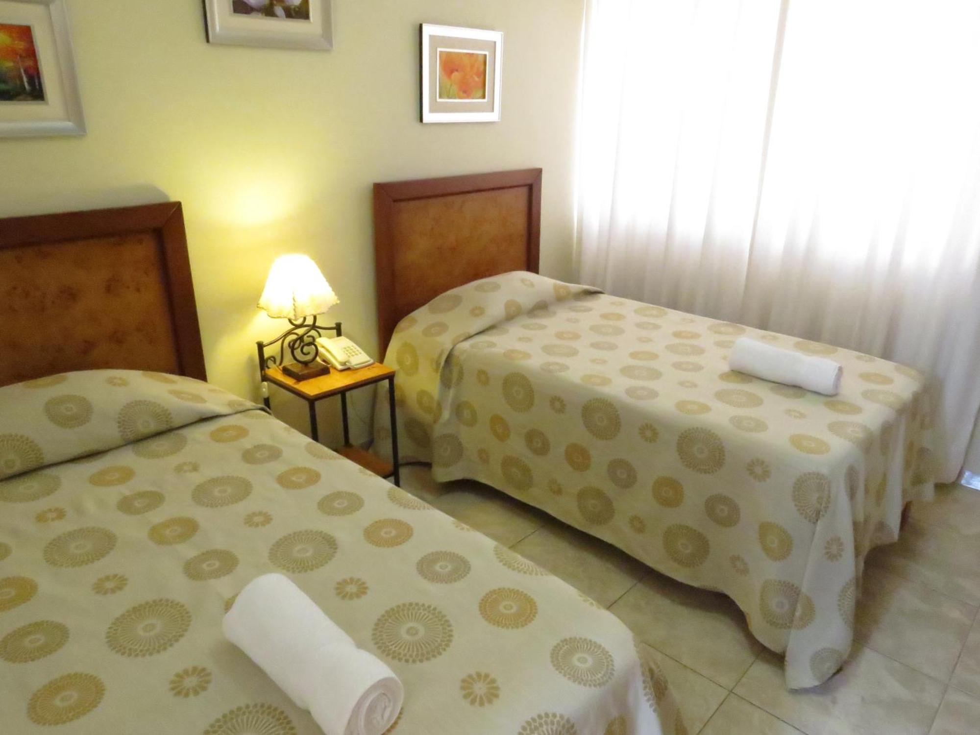 Hotel Las Flores อิกา ภายนอก รูปภาพ