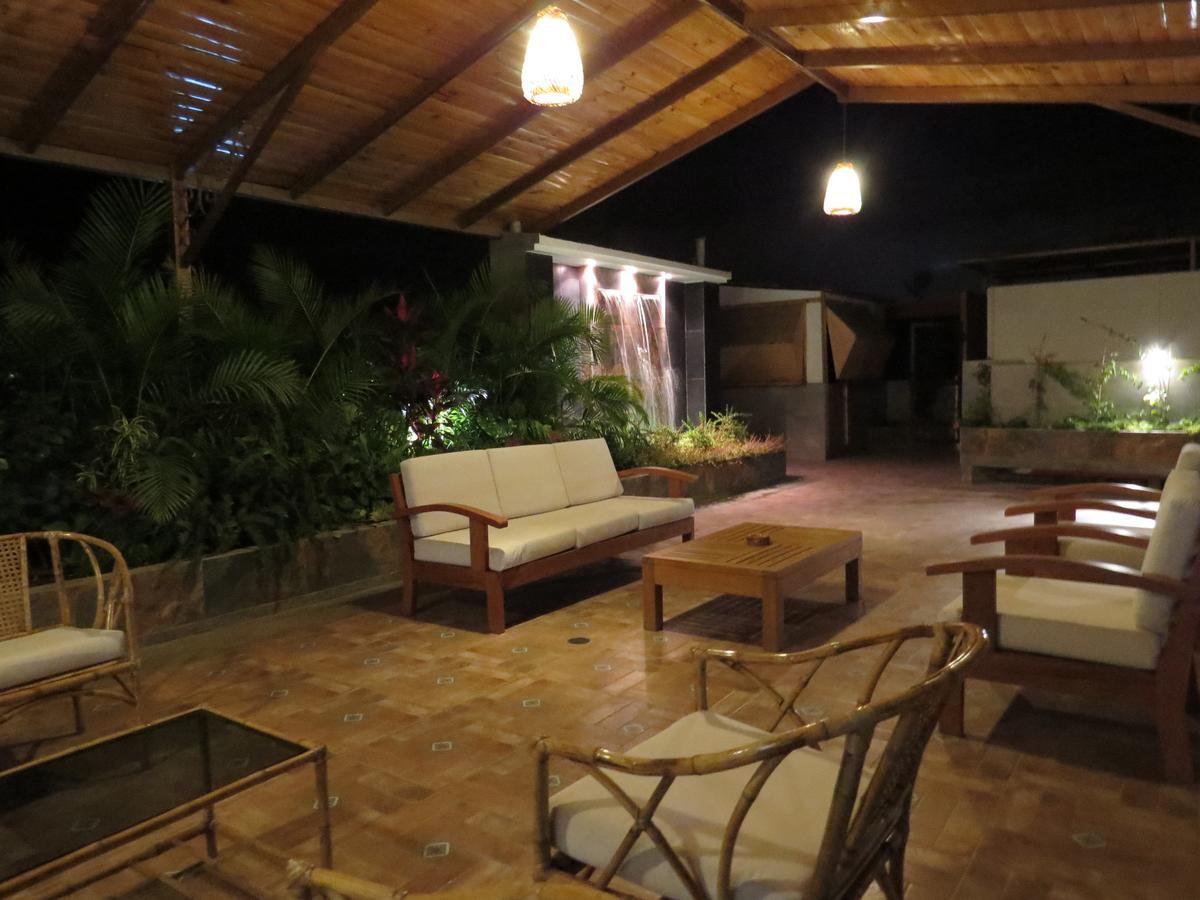 Hotel Las Flores อิกา ภายนอก รูปภาพ